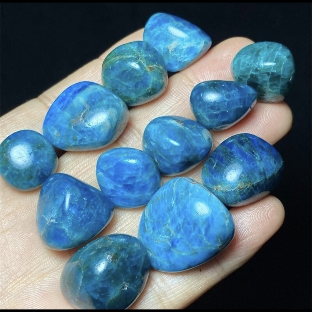2 Pieces Natural Blue Apatite Crystal Stones - Picture 6 of 6